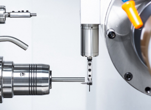 Прецизионный шлифовально-заточной обрабатывающий центр с ЧПУ GT1C